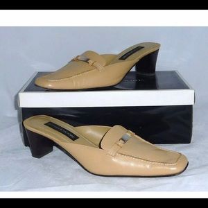 Jennifere Moore Slip On Backless Mule Leather Beige Shoes  Women's 8.5 M